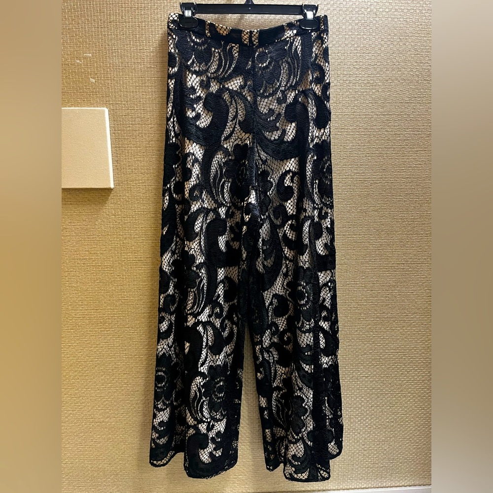 Alice + Olivia Lace Pattern Wide Leg Pants - Picture 2 of 15
